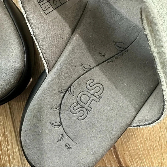 SAS Women's White & Silver Nudu Slide Leather Adjustable Strap Sandal Size 7 GUC - Picture 8 of 11